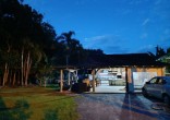 Casa com Características de Sítio à Venda no Maris