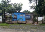 Casa � Venda no Mariscal com Jardim e Quadra de Ba