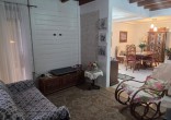 Casa à venda em Mariscal com fundos para a mata |
