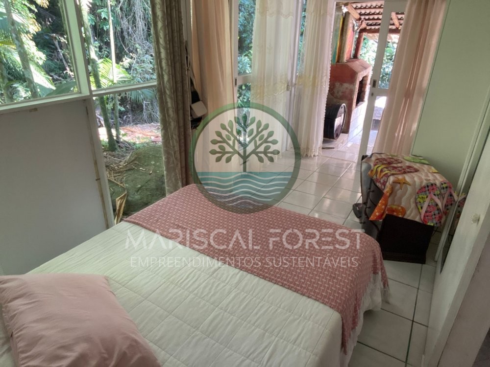 Casa charmosa cercada pela natureza no Z Amndio,