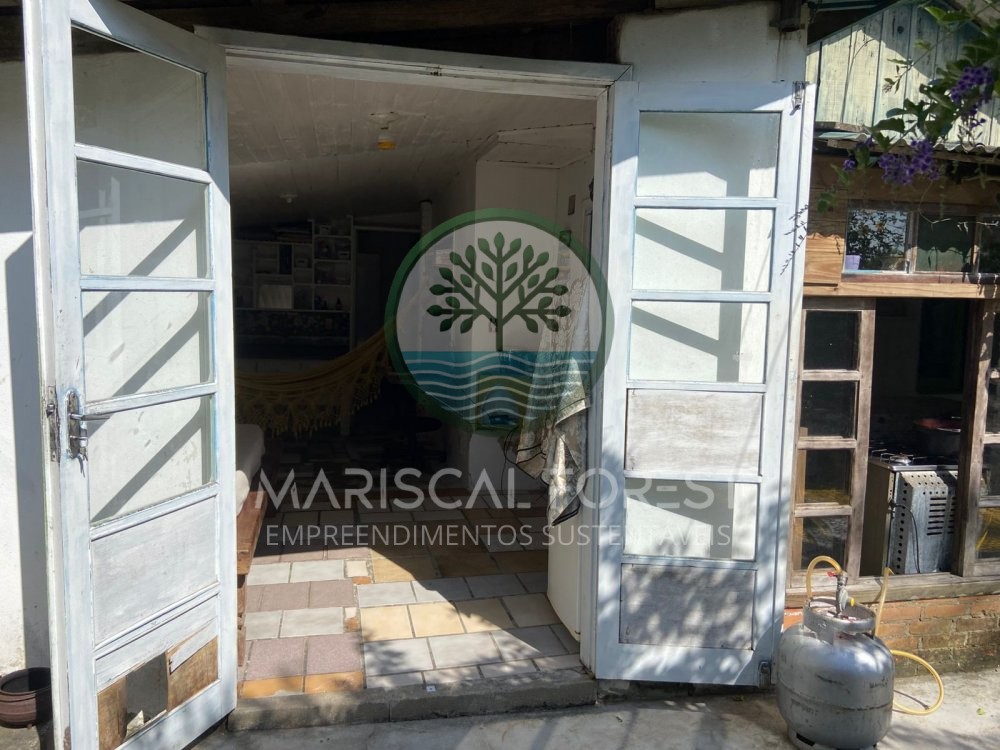 Casa charmosa cercada pela natureza no Z Amndio,