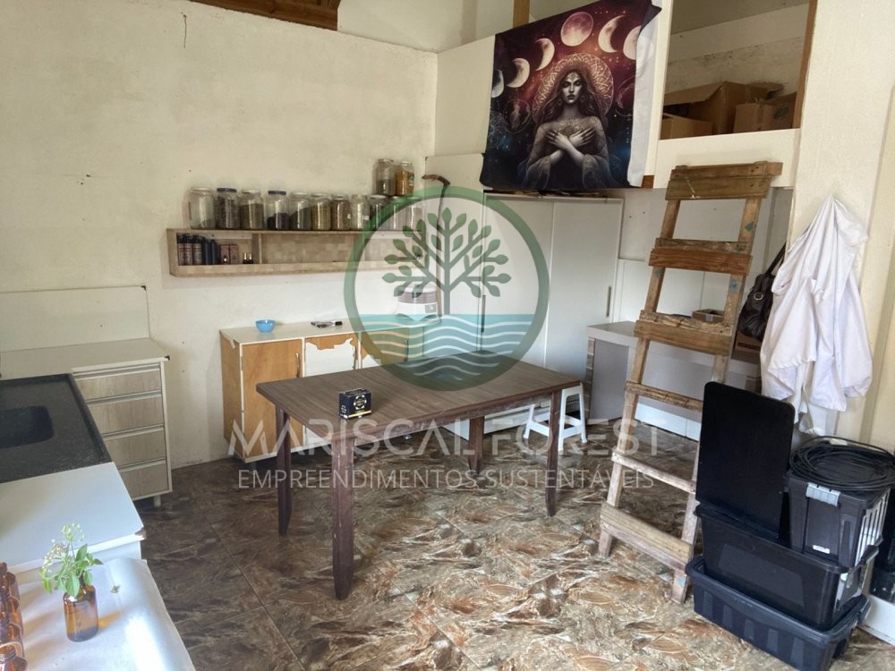 Casa charmosa cercada pela natureza no Z Amndio,