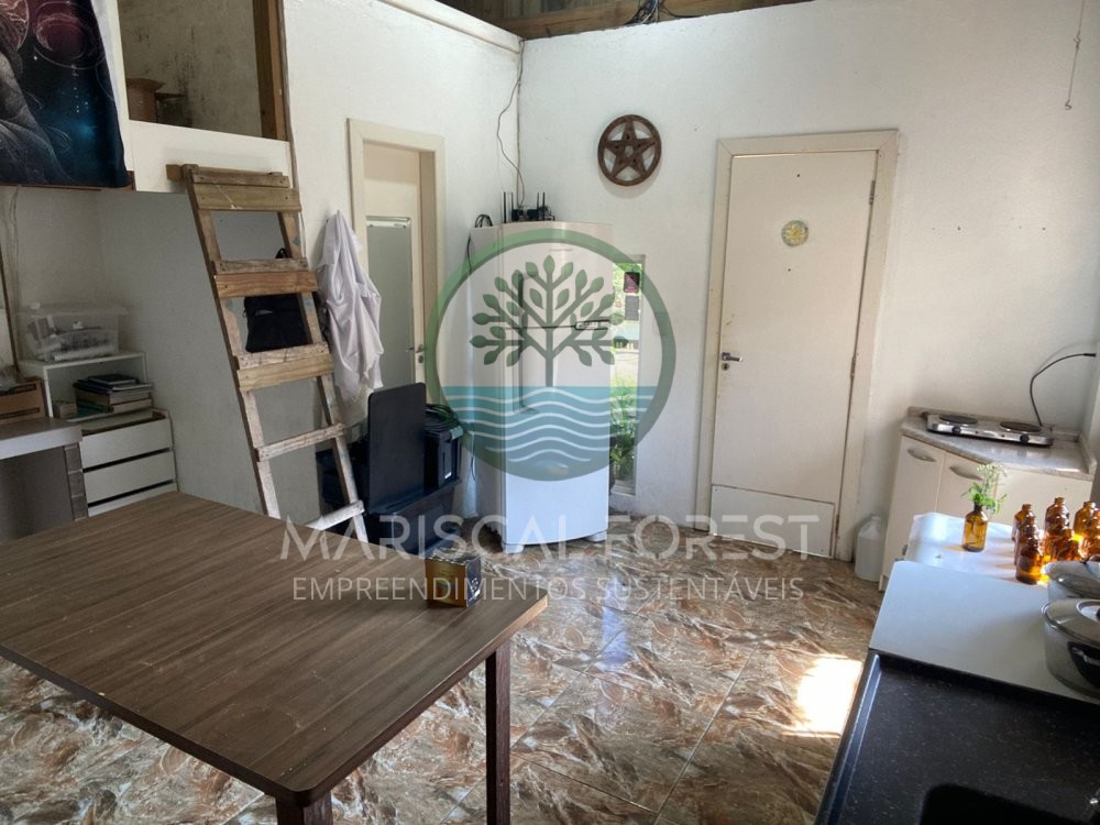 Casa charmosa cercada pela natureza no Z Amndio,