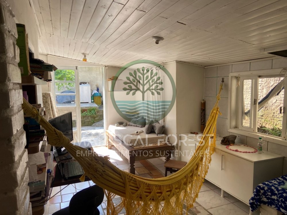 Casa charmosa cercada pela natureza no Z Amndio,