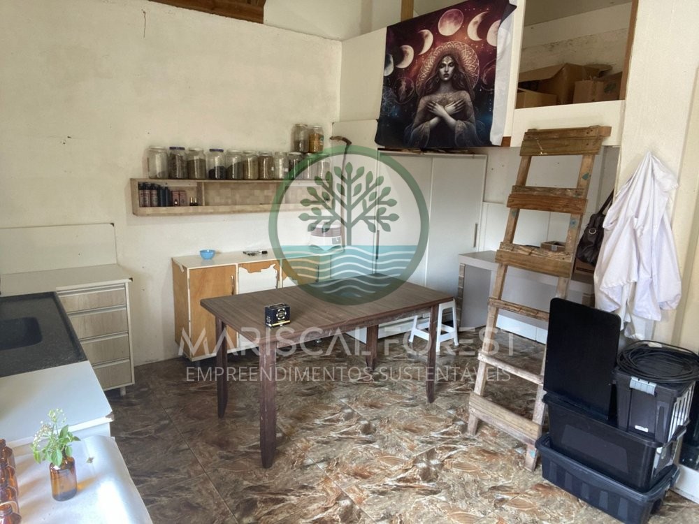 Casa charmosa cercada pela natureza no Z Amndio,