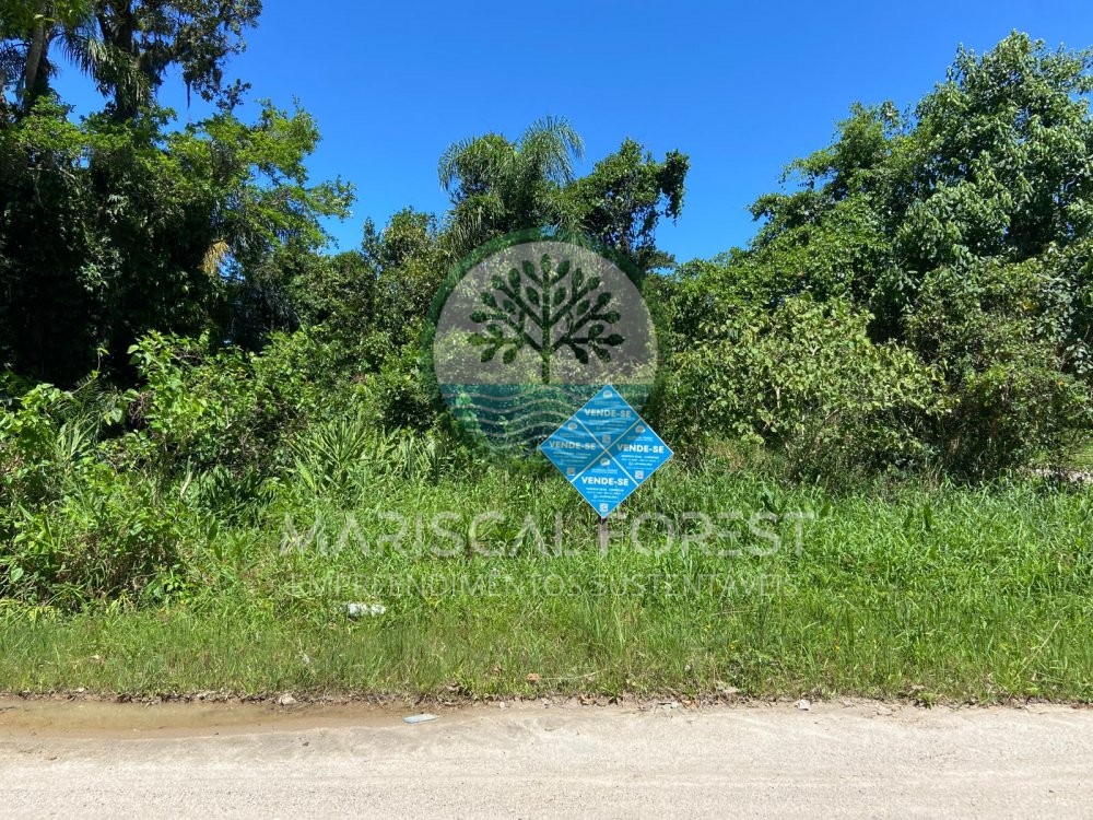 Terreno de esquina � venda no Mariscal 
