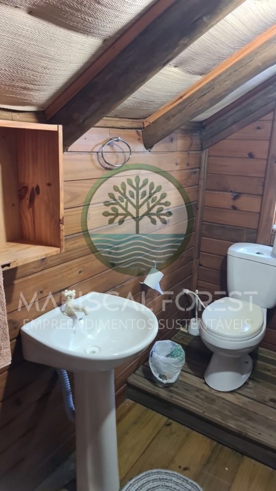 Casa com Caracter�sticas de S�tio � Venda no Maris