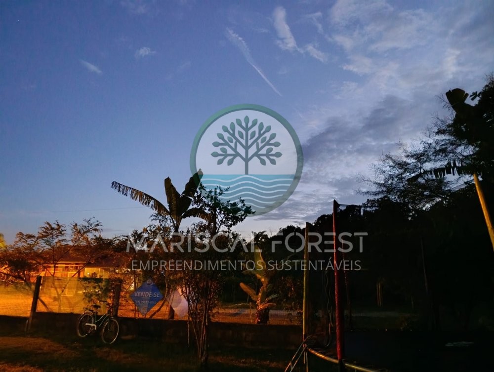 Casa com Caracter�sticas de S�tio � Venda no Maris