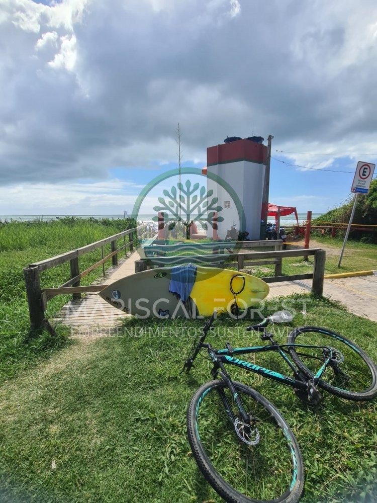 Casa com Caracter�sticas de S�tio � Venda no Maris