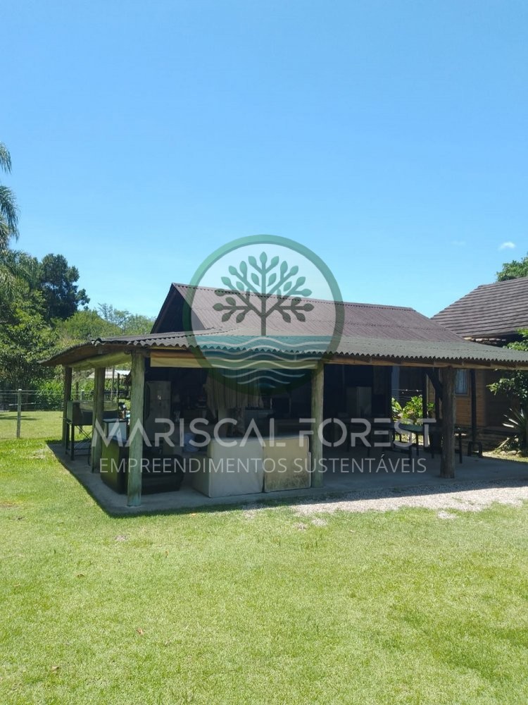 Casa com Caracter�sticas de S�tio � Venda no Maris