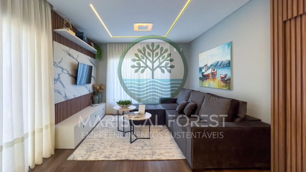 Casa T�rrea � Venda no Mariscal a 350m da Praia