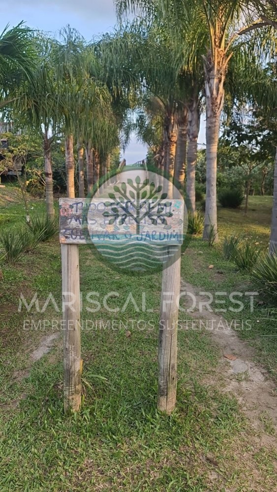 Casa � Venda em Zimbros a 400 Metros da Praia