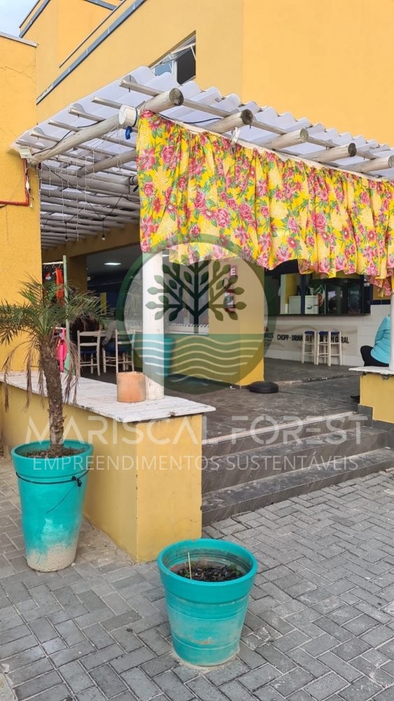 Casa � Venda em Zimbros a 400 Metros da Praia