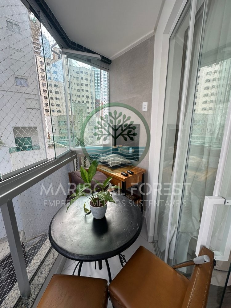 Apartamento � venda na Avenida Atl�ntica em Balne�