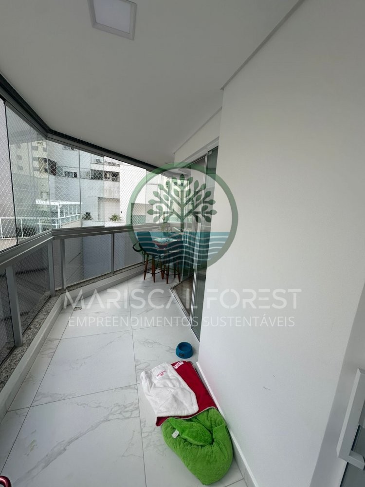 Apartamento � venda na Avenida Atl�ntica em Balne�