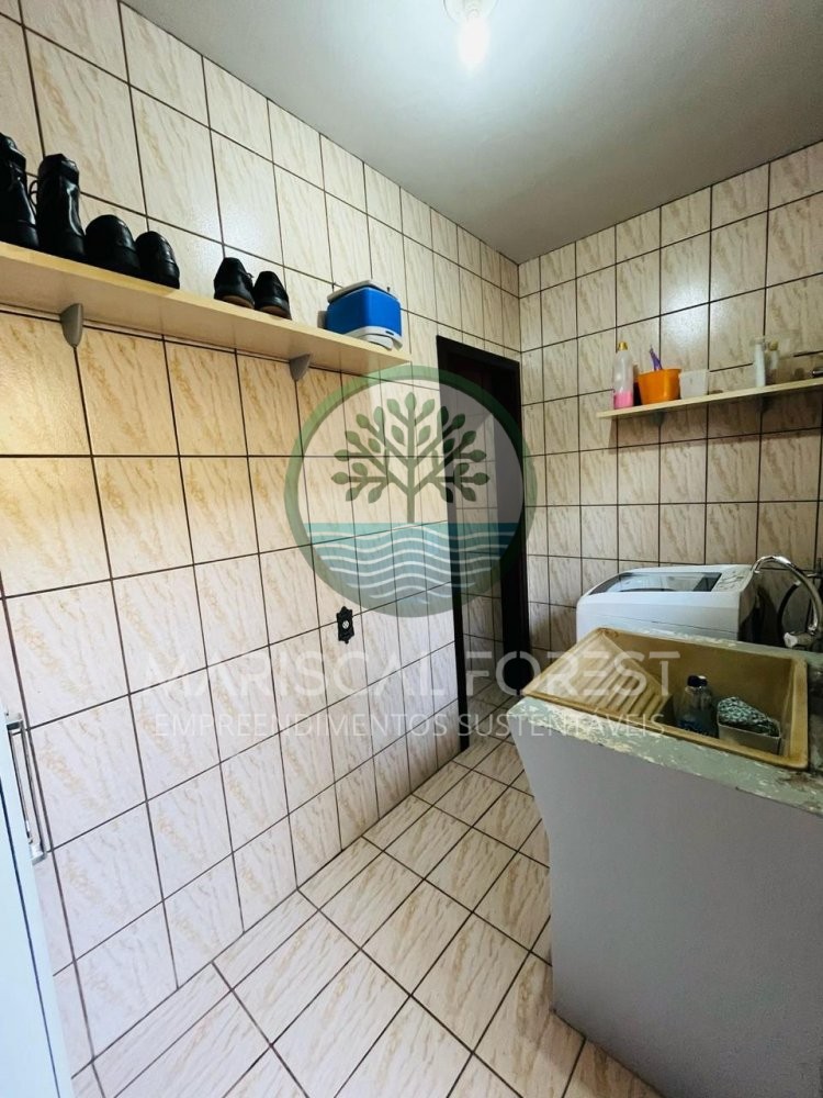 Casa � Venda em Brusque SC com 4 Quartos | 240m� |