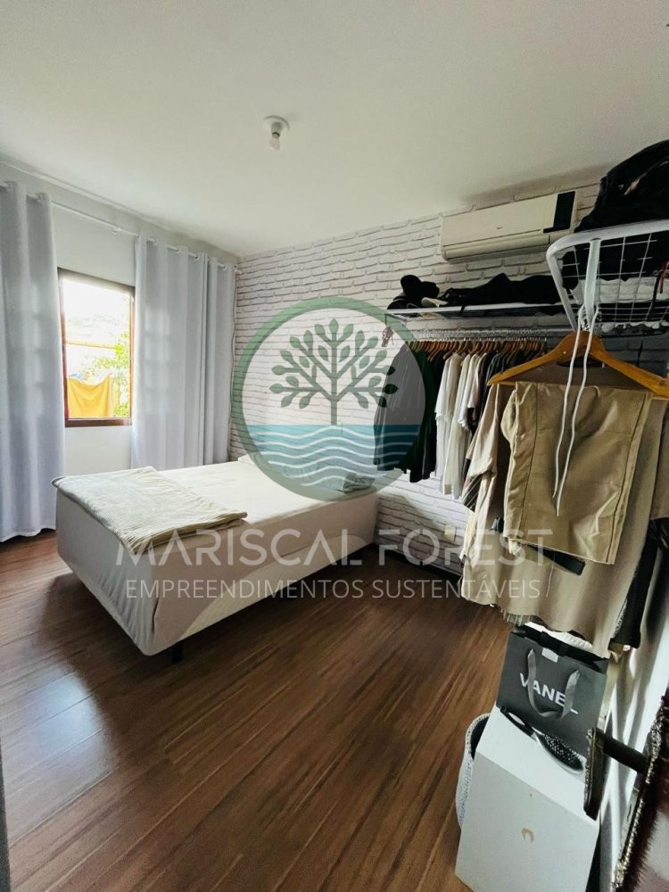 Casa � Venda em Brusque SC com 4 Quartos | 240m� |