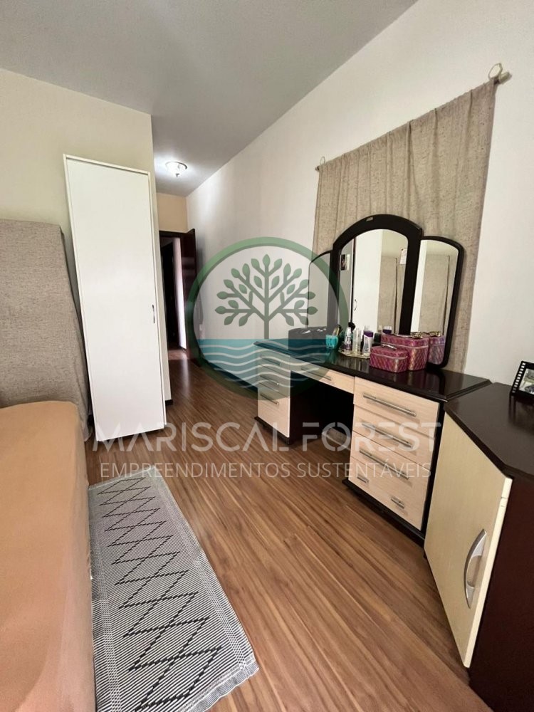 Casa � Venda em Brusque SC com 4 Quartos | 240m� |