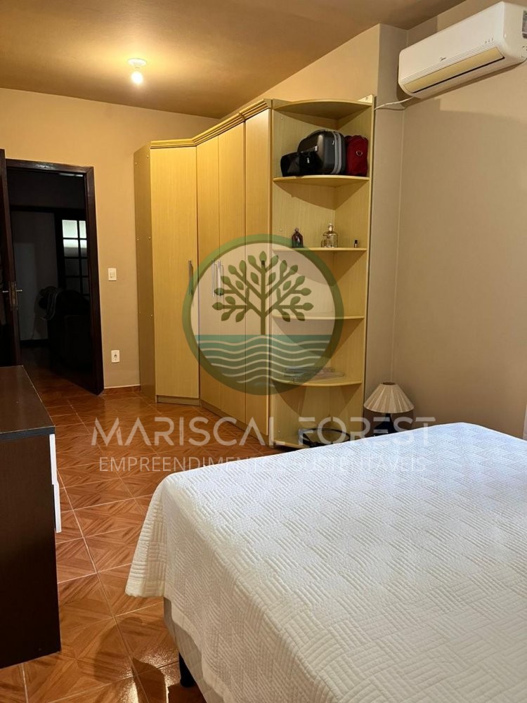Casa � Venda em Brusque SC com 4 Quartos | 240m� |