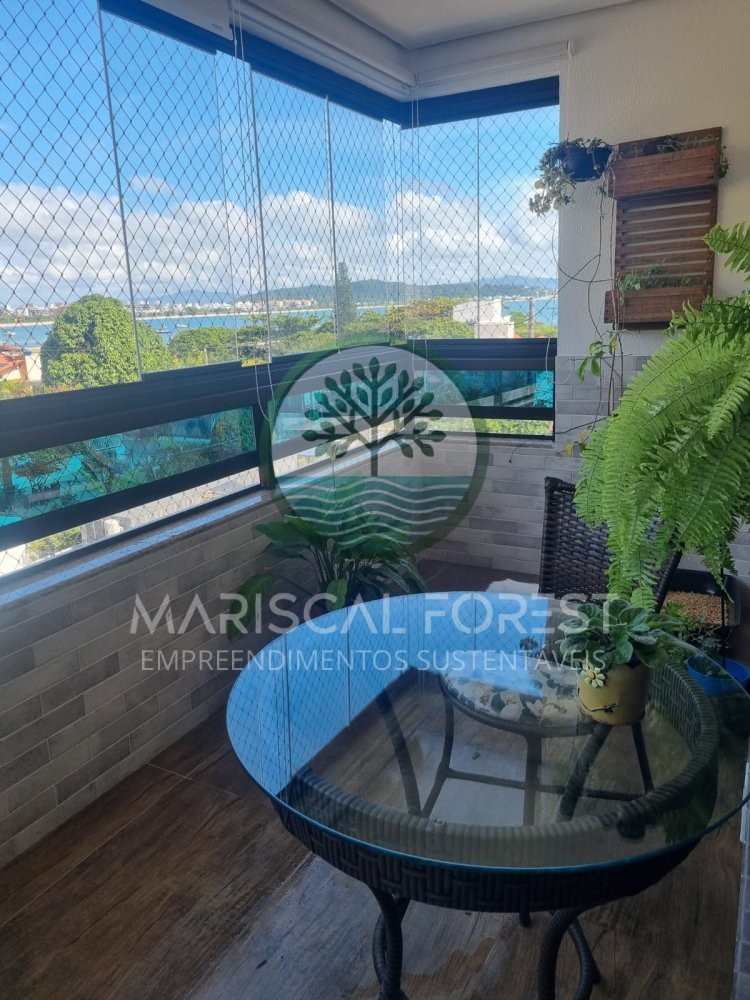 Apartamento em Jurer� Leste com Vista para o Mar |