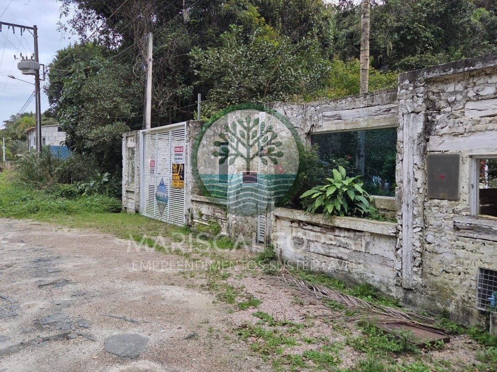 Casa � venda em Mariscal com fundos para a mata | 