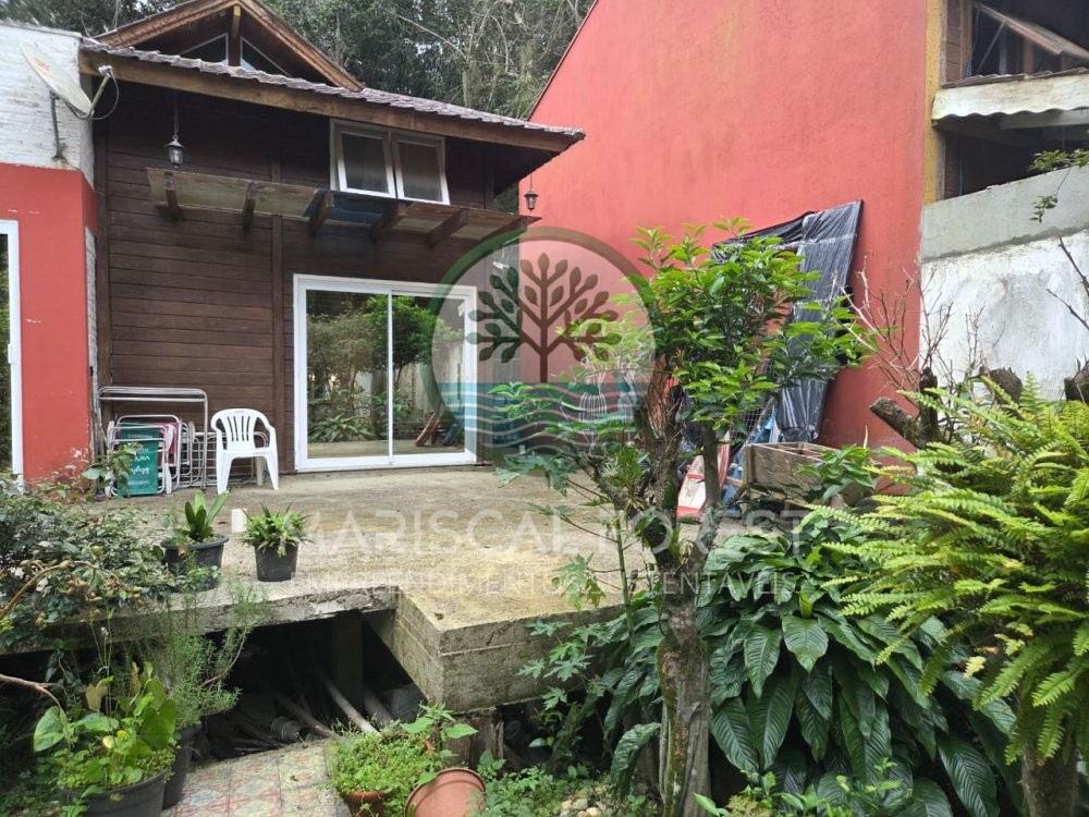 Casa � venda em Mariscal com fundos para a mata | 