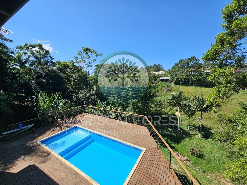 S�tio com Casa de 420 m� e Piscina � Venda em Paul