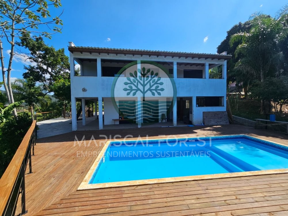S�tio com Casa de 420 m� e Piscina � Venda em Paul