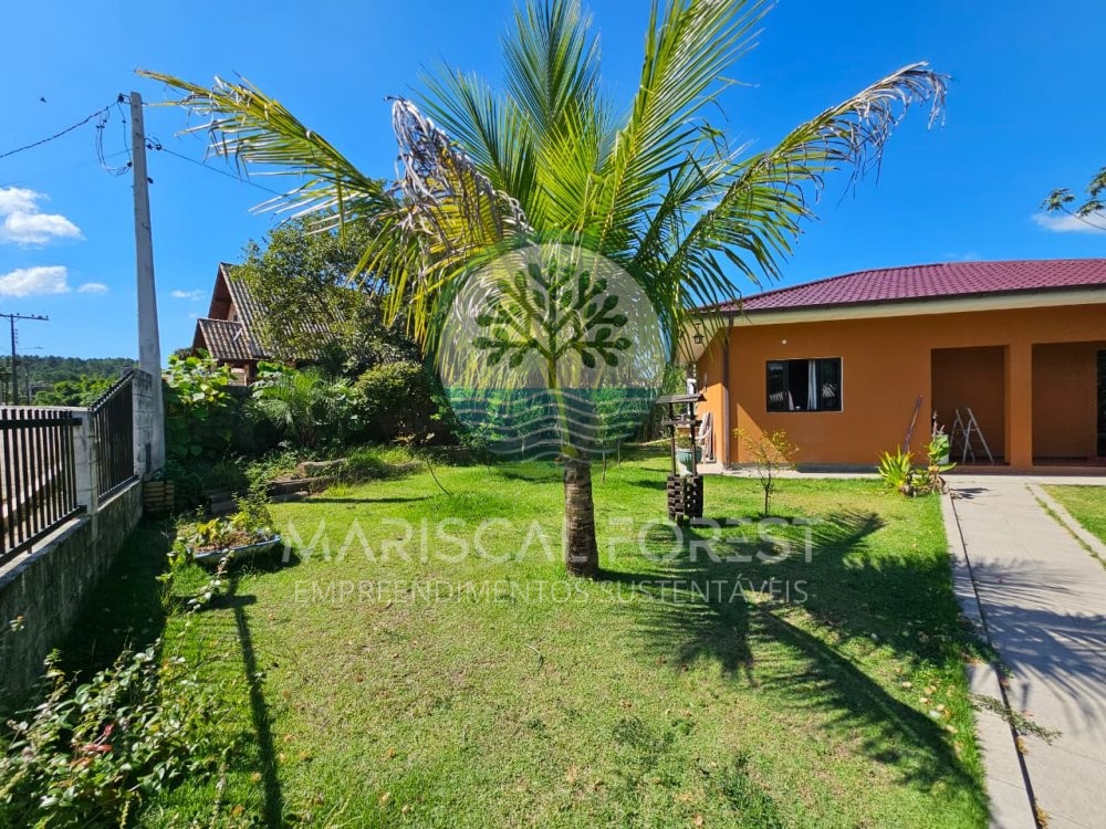 S�tio com Casa de 420 m� e Piscina � Venda em Paul