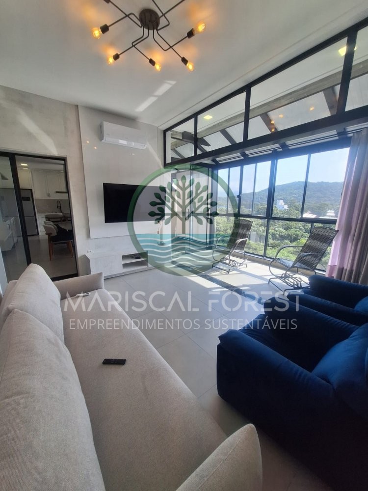 Cobertura Duplex com 3 Su�tes � Venda no Mariscal,