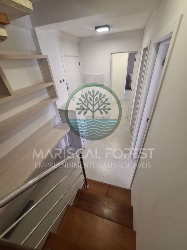Cobertura Duplex com 3 Su�tes � Venda no Mariscal,