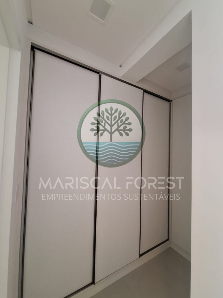 Cobertura Duplex com 3 Su�tes � Venda no Mariscal,