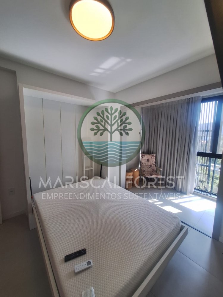 Cobertura Duplex com 3 Su�tes � Venda no Mariscal,
