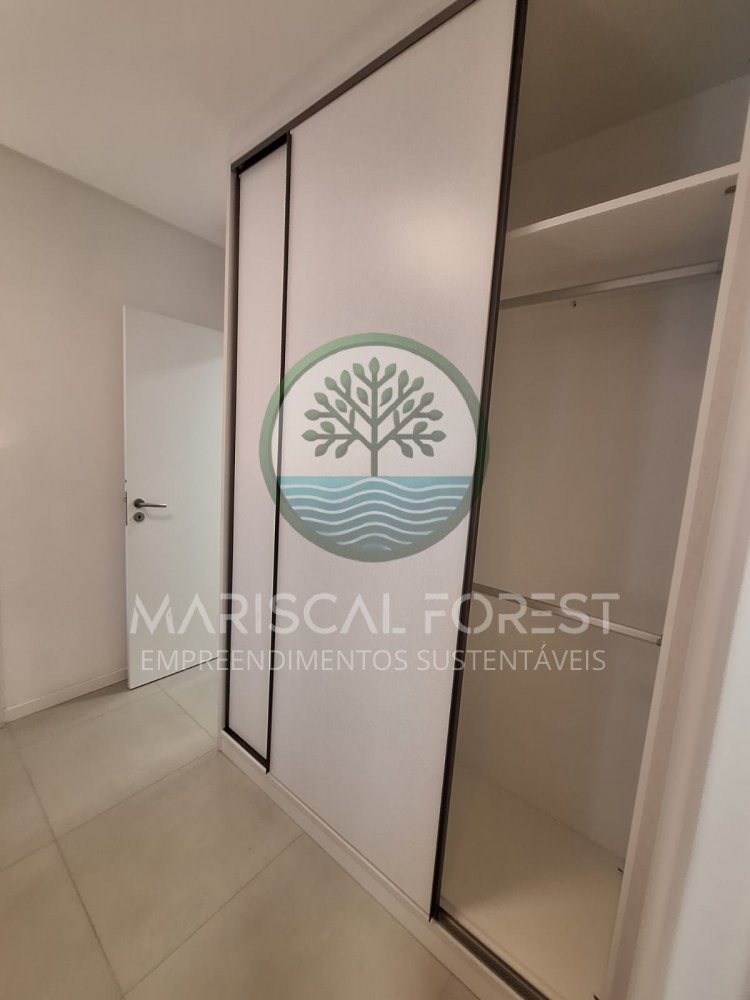 Cobertura Duplex com 3 Su�tes � Venda no Mariscal,