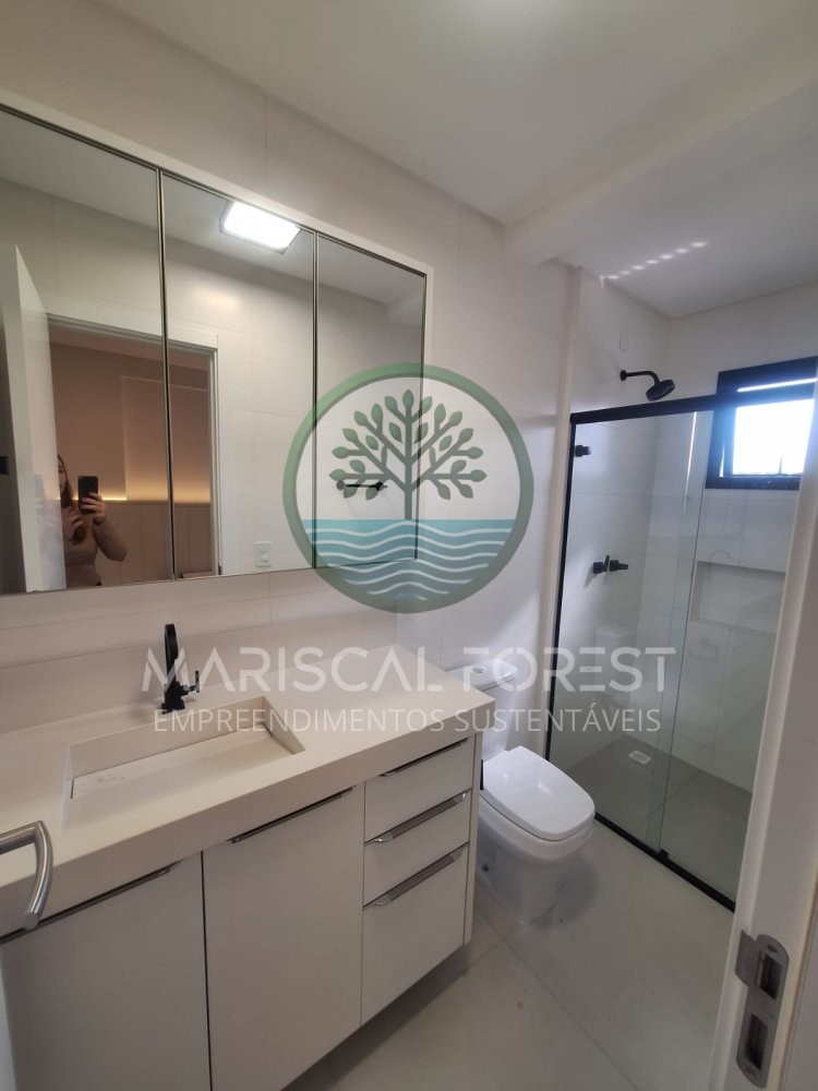 Cobertura Duplex com 3 Su�tes � Venda no Mariscal,