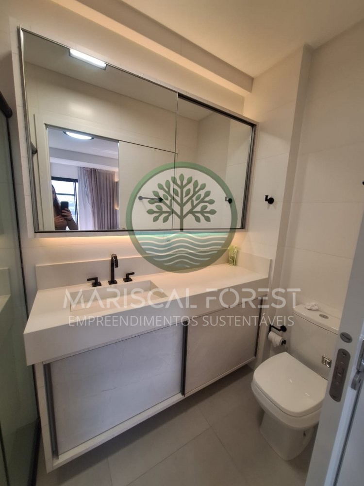 Cobertura Duplex com 3 Su�tes � Venda no Mariscal,