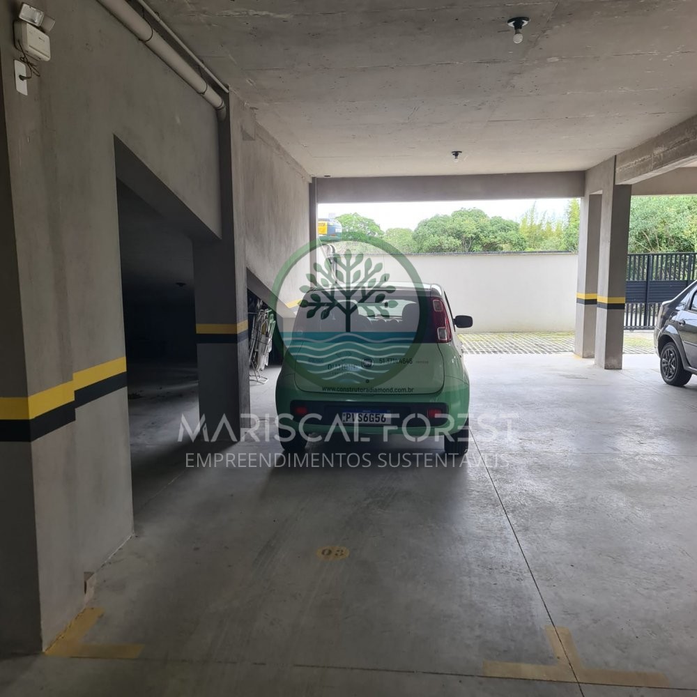 Cobertura Duplex com 3 Su�tes � Venda no Mariscal,
