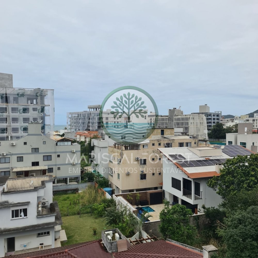 Cobertura Duplex com 3 Su�tes � Venda no Mariscal,