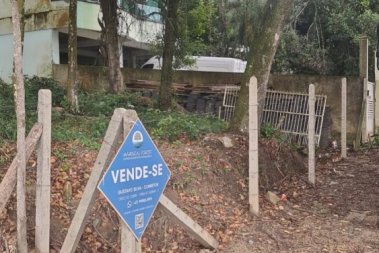Terreno � Venda em Zimbros ? Rua Tranquila e Sem S
